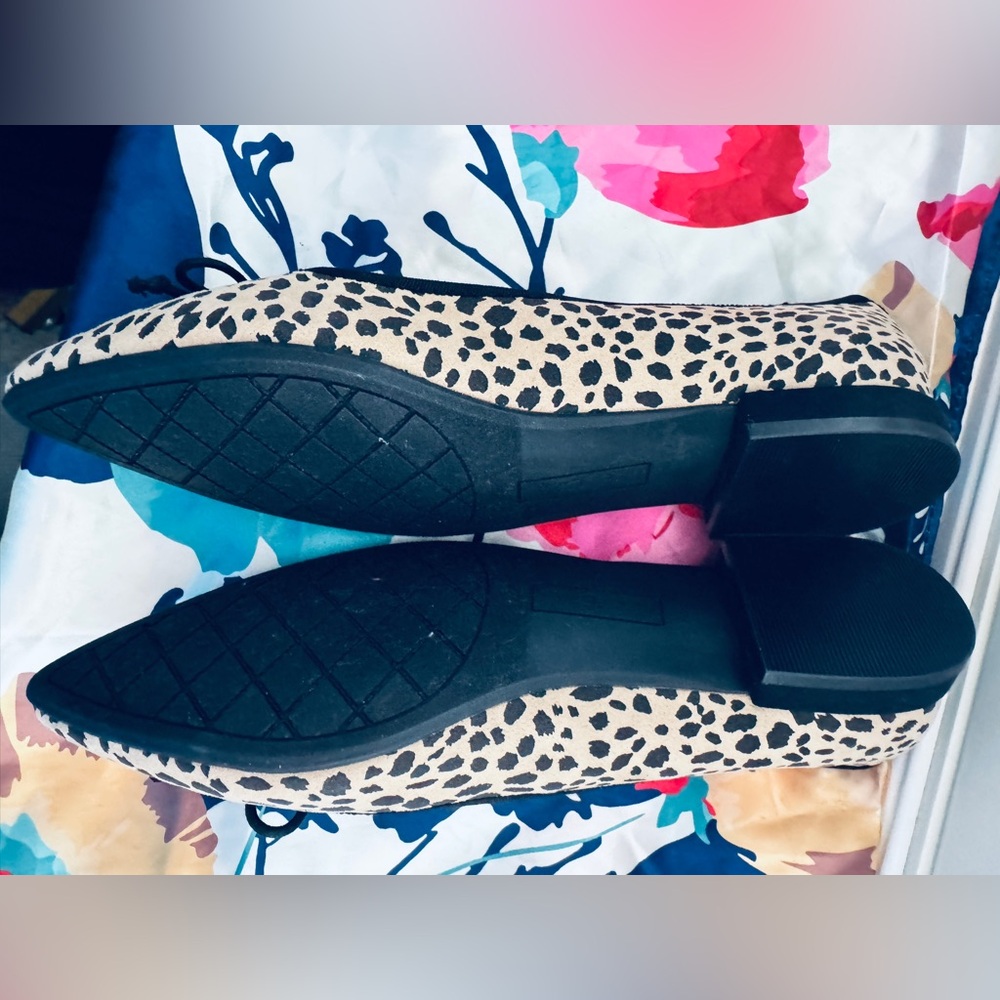 Me Too Cheetah Animal Print Pointed Toe Ballet Flat Shoes 8.5 New - Picture 4 of 12